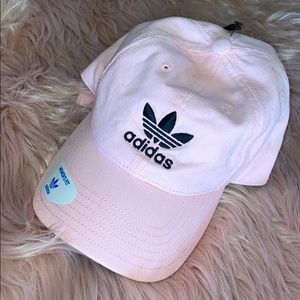 Adidas womens hat 💗